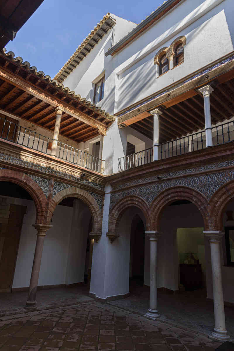 Málaga - Ronda 046 - palacio de Mondragón - museo Municipal.jpg